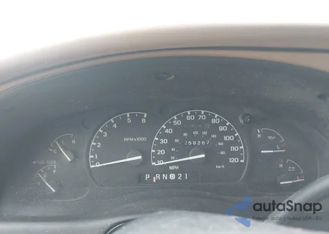 1999 Ford Explorer Eddie Bauer/Limited/Xlt from USA, damaged, VIN 1FMZU35P7XUA35202